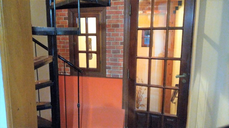 EXCELENTE TRIPLEX 4 AMB. GARAGE/ QUINCHO Y TERRAZA