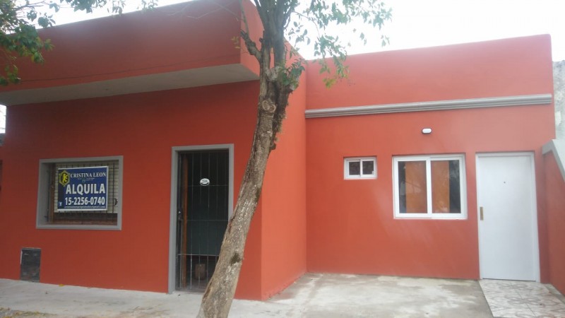 DEPARTAMENTO 2 AMBIENTES PLANTA BAJA   C/ PATIO Y PARRILLA