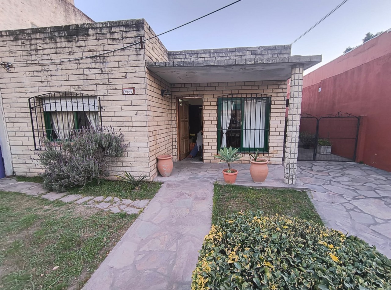 CASA AMERICANA DE 3 AMB. 