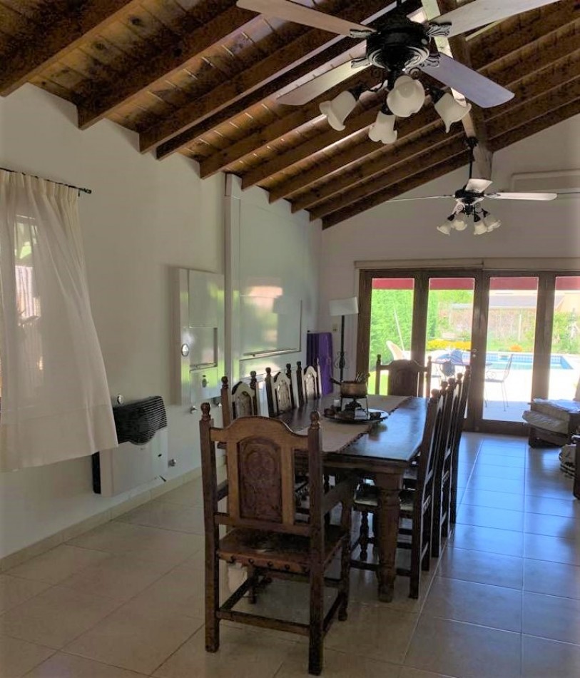 CASA 4 AMB. C/PISCINA Y PARQUE (COUNTRY CLUB ARANJUEZ) ESCOBAR