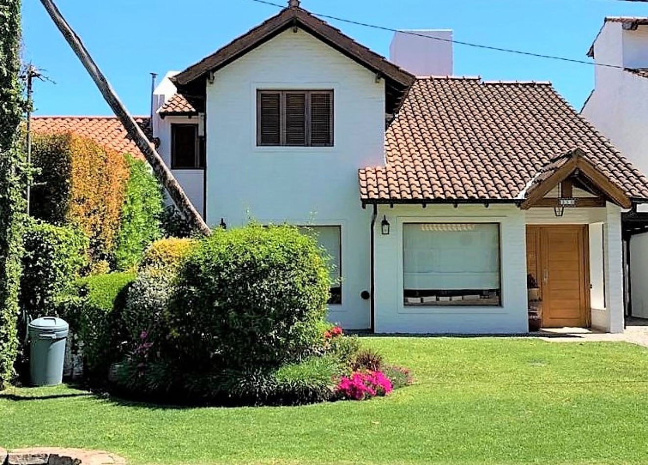 CASA 4 AMB. C/PISCINA Y PARQUE (COUNTRY CLUB ARANJUEZ) ESCOBAR