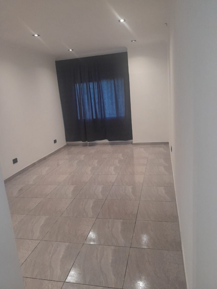 DPTO. MONOAMBIENTE AMPLIO PLANTA BAJA