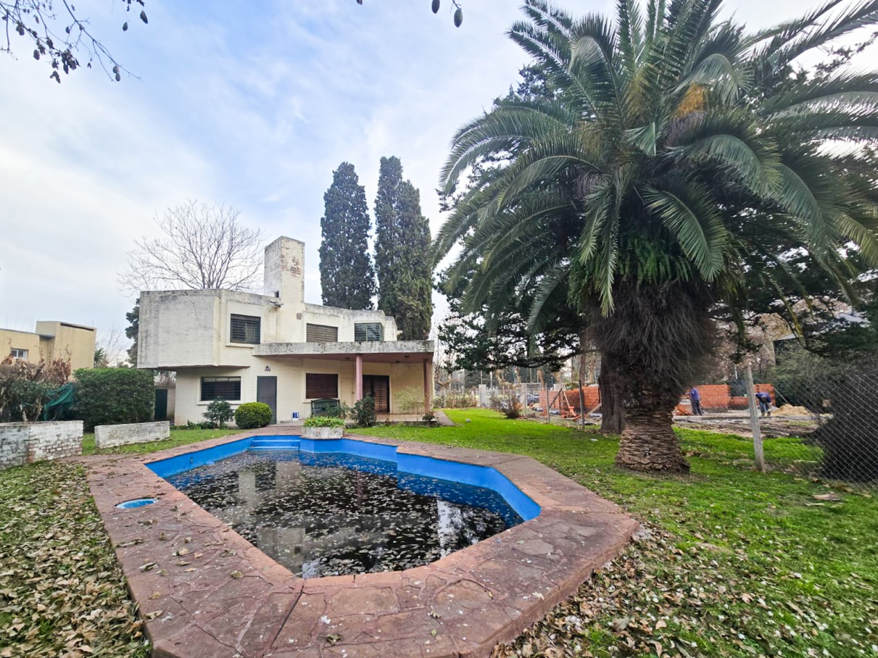 CASA 4 AMB C/ PARQUE Y PISCINA