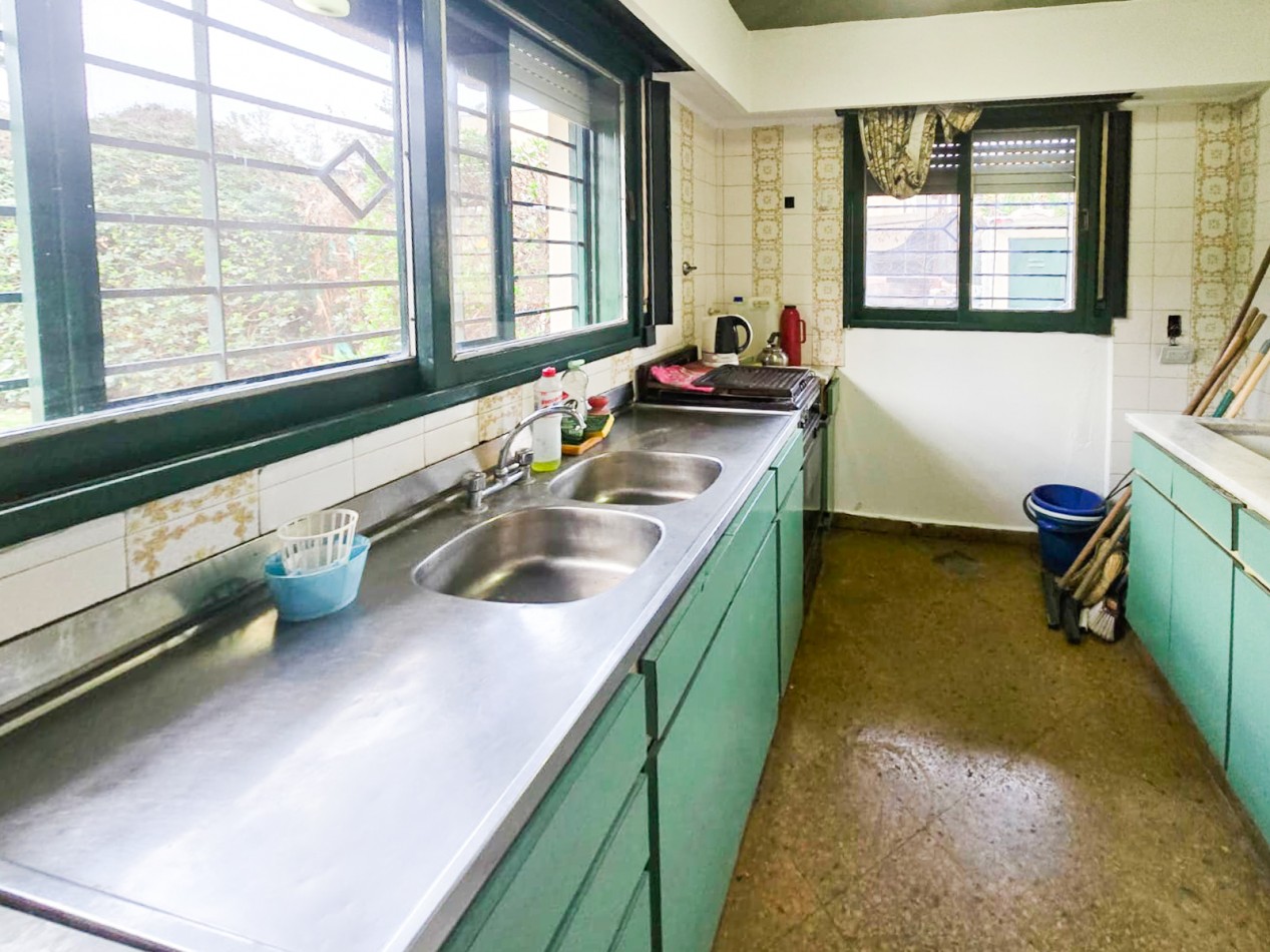 CASA 4 AMB C/ PARQUE Y PISCINA