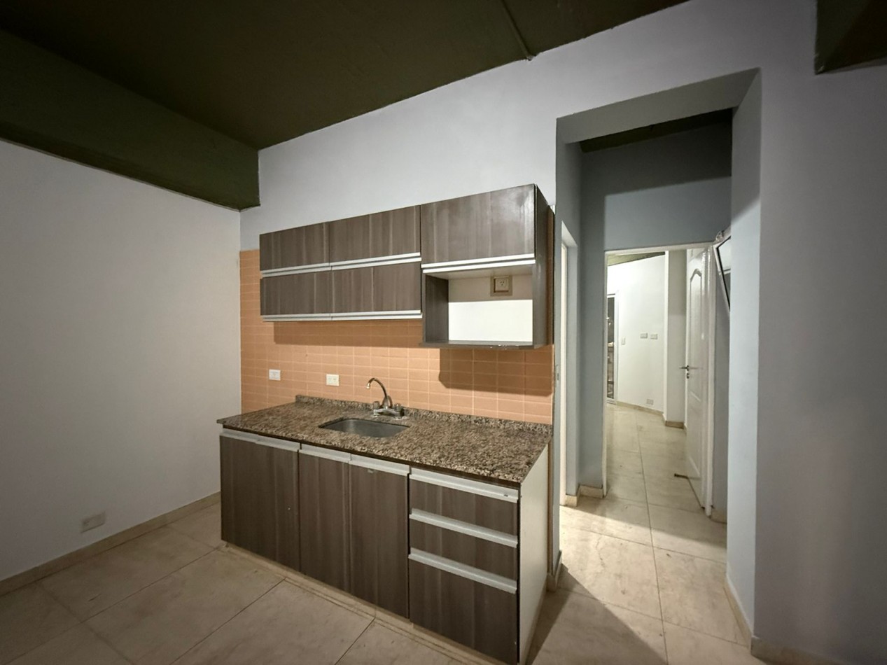 DEPARTAMENTO DE 3 AMB. CON  BALCON