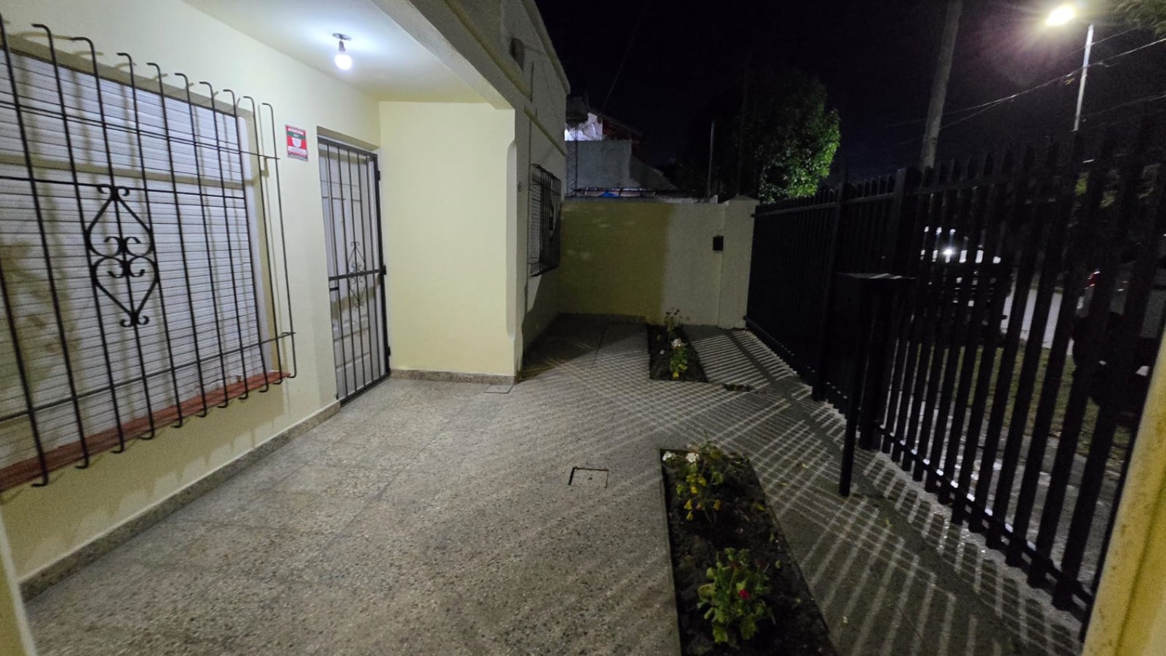 CASA AMERICANA 3 AMBIENTES PATIO / TERRAZA 