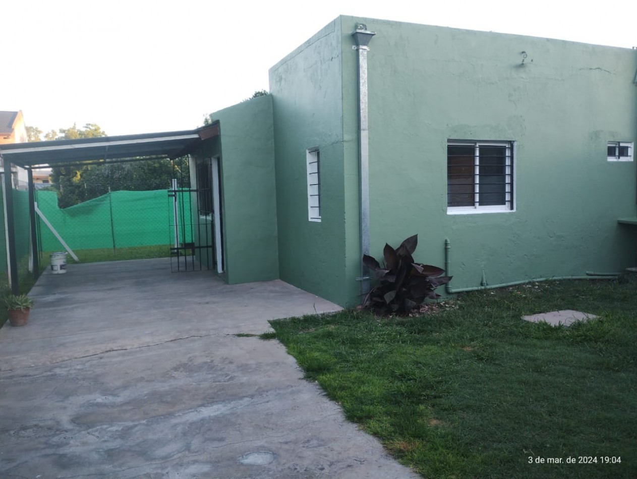 CASA AMERICANA 3 AMB. C/JARDIN  Y COCHERA