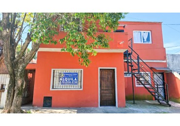 DEPARTAMENTO TIPO CASA 3 AMB. 