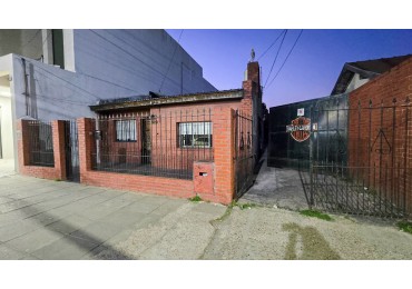 LOTE CON VIVIENDA Y GALPON 