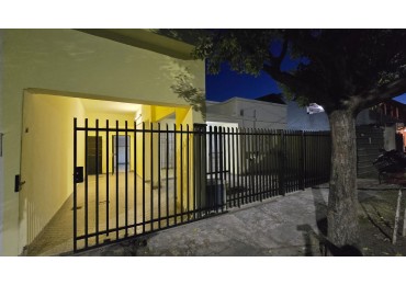 CASA AMERICANA 3 AMBIENTES PATIO / TERRAZA 