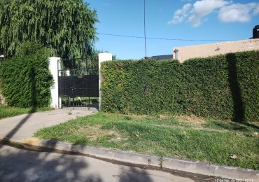 CASA AMERICANA 3 AMB. C/JARDIN  Y COCHERA