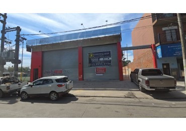 LOCAL 380 M2. C/ ENTREPISO / 2 GALPONES / ENTRADA DE CAMIONES/ LOTE 700 M2. 